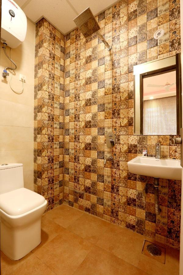 Hotel Square Stay New Delhi Ngoại thất bức ảnh