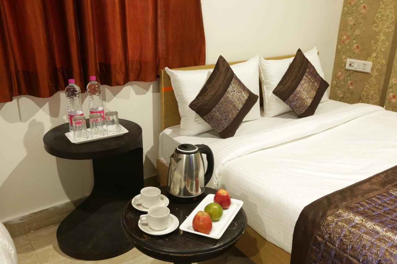Hotel Square Stay New Delhi Ngoại thất bức ảnh