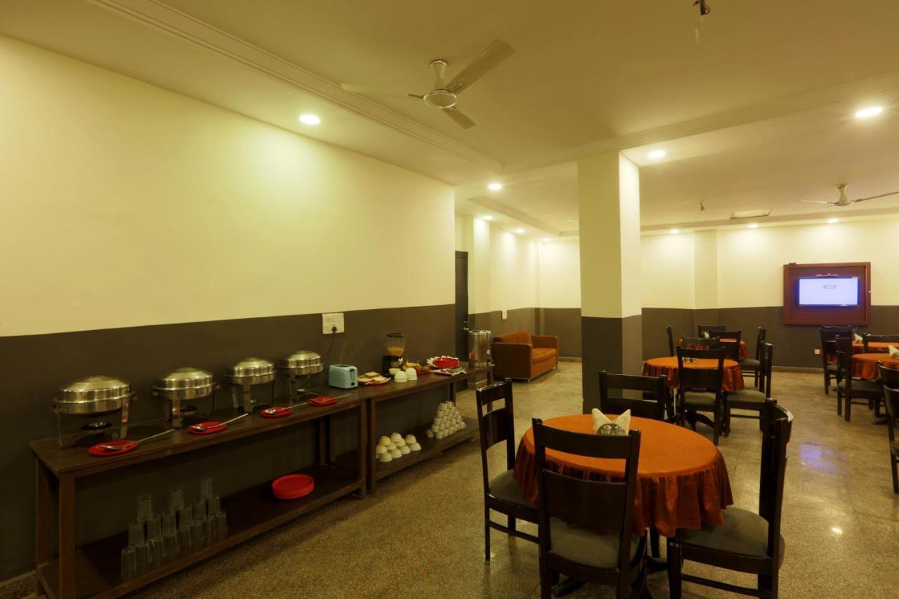 Hotel Square Stay New Delhi Ngoại thất bức ảnh